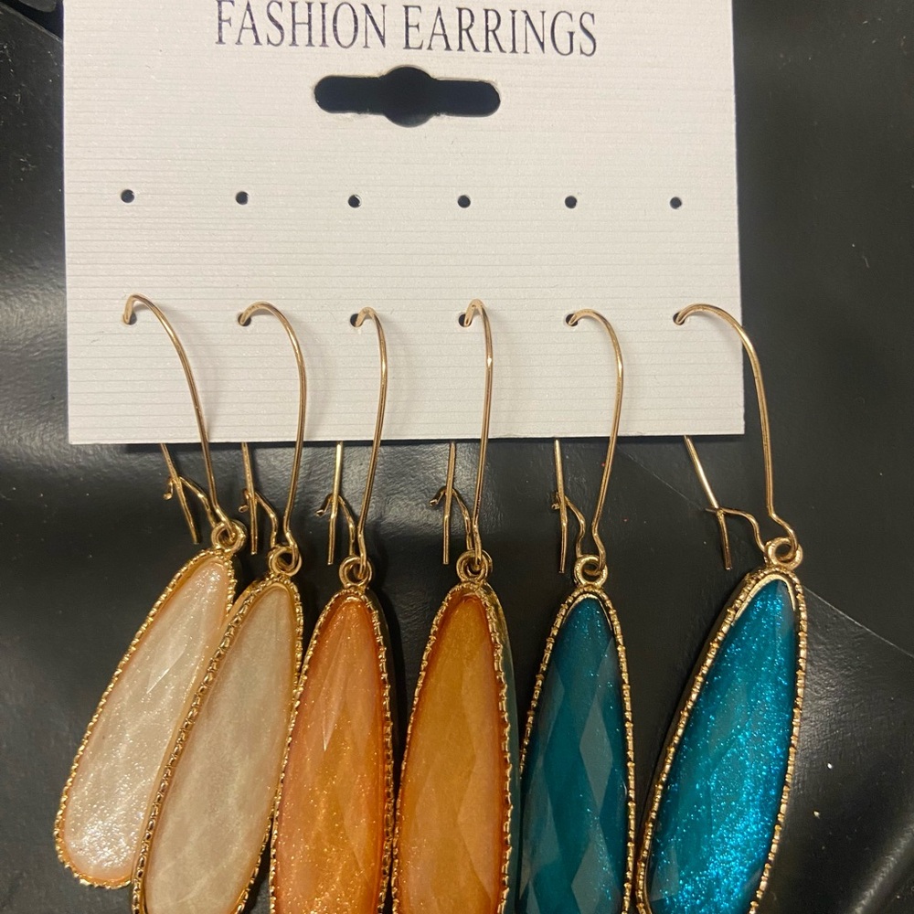 Elegant Gold and Blue Fashion Earrings Set